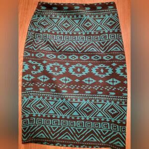 Forever 21 Small Black Printed Design Skirt